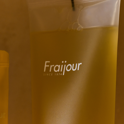Fraijour Yuzu Honey All Clear Cleansing Foam 250 ml (1).png