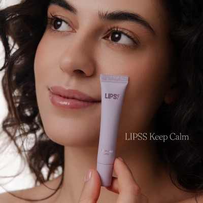 LIPSS KEEP CALM lip gloss – pielęgnujący błyszczyk do ust z ceramidami i peptydami (1).jpg