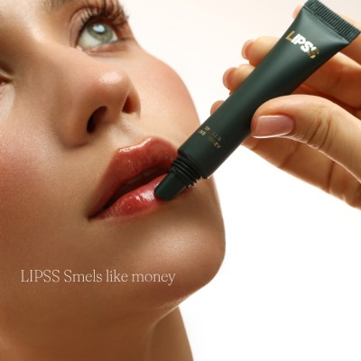 LIPSS LIPPER Smells like money Lip gloss - – pielęgnujący błyszczyk do ust z ceramidami i peptydami (1).jpg