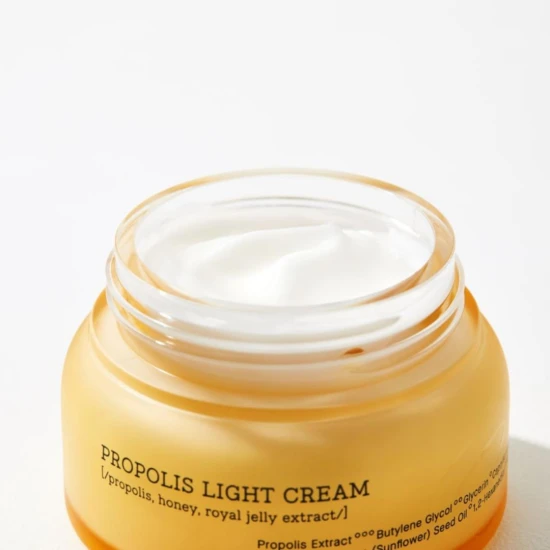 COSRX Full Fit Propolis Light Cream – lekki krem do twarzy z 65,5% propolisu, 65 ml (2).jpg